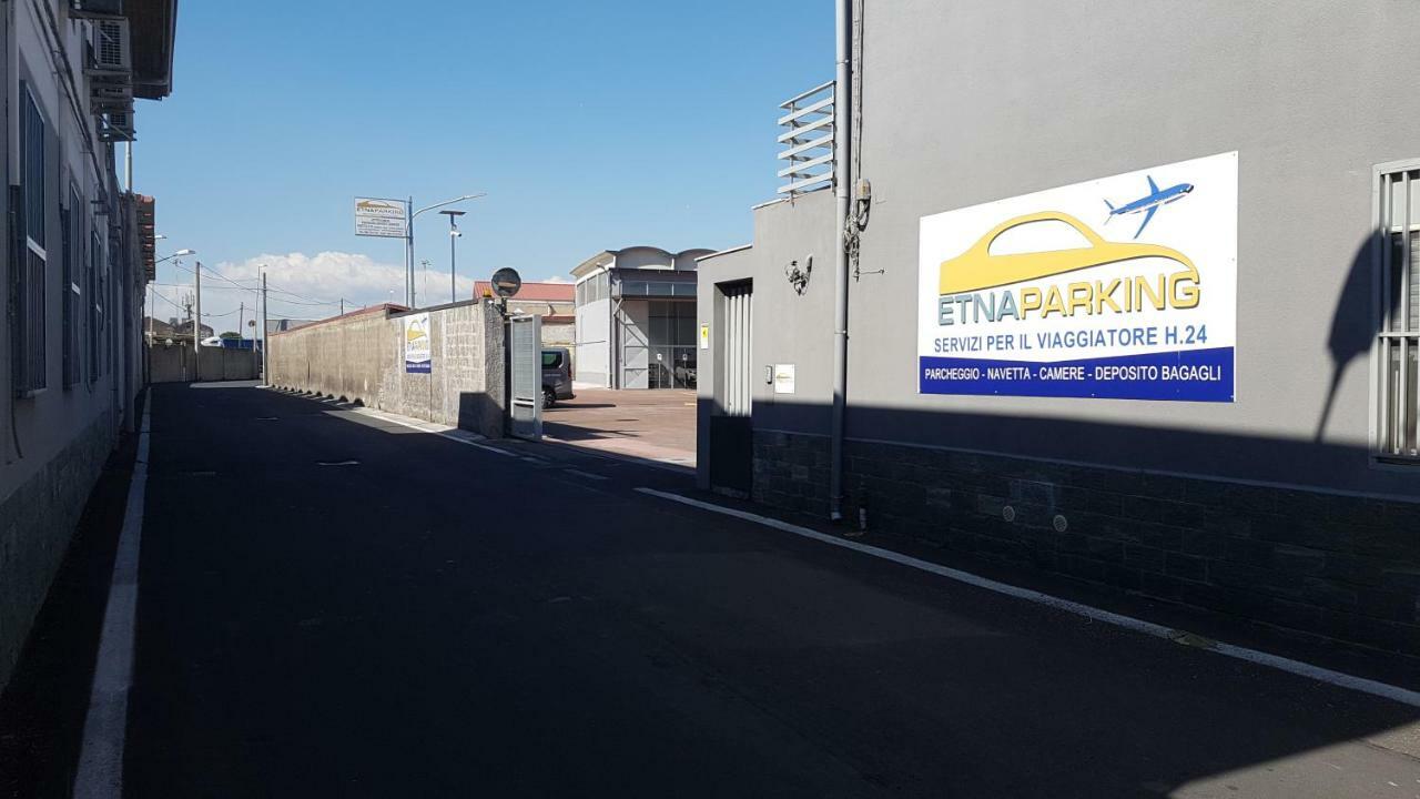 Etna Parking Catânia Exterior foto